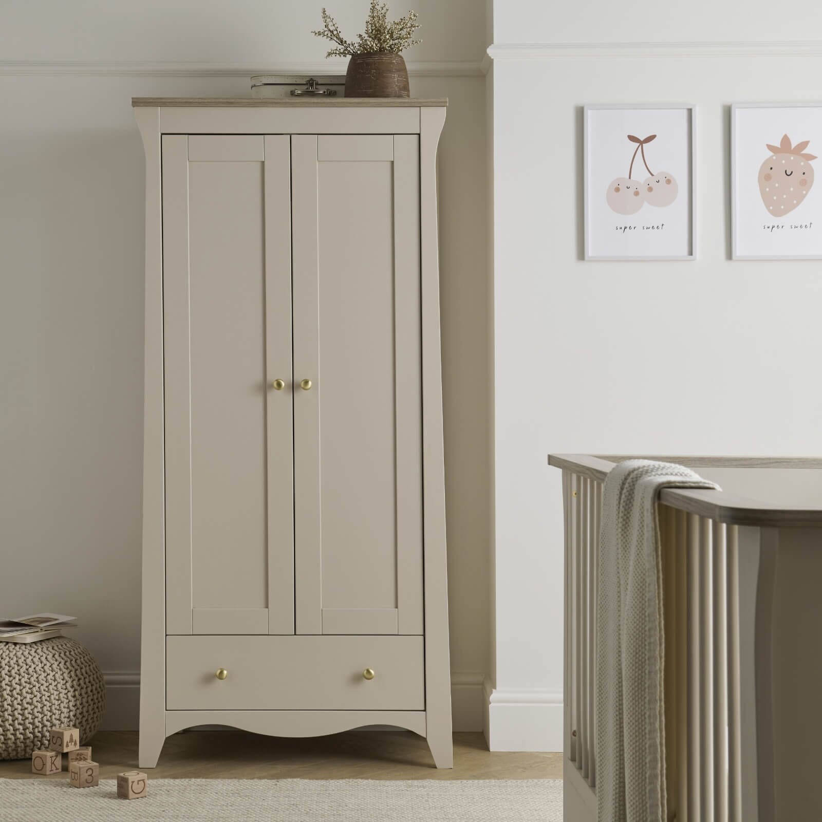 Cuddleco Clara Door Nursery Wardrobe Cashmere Ash