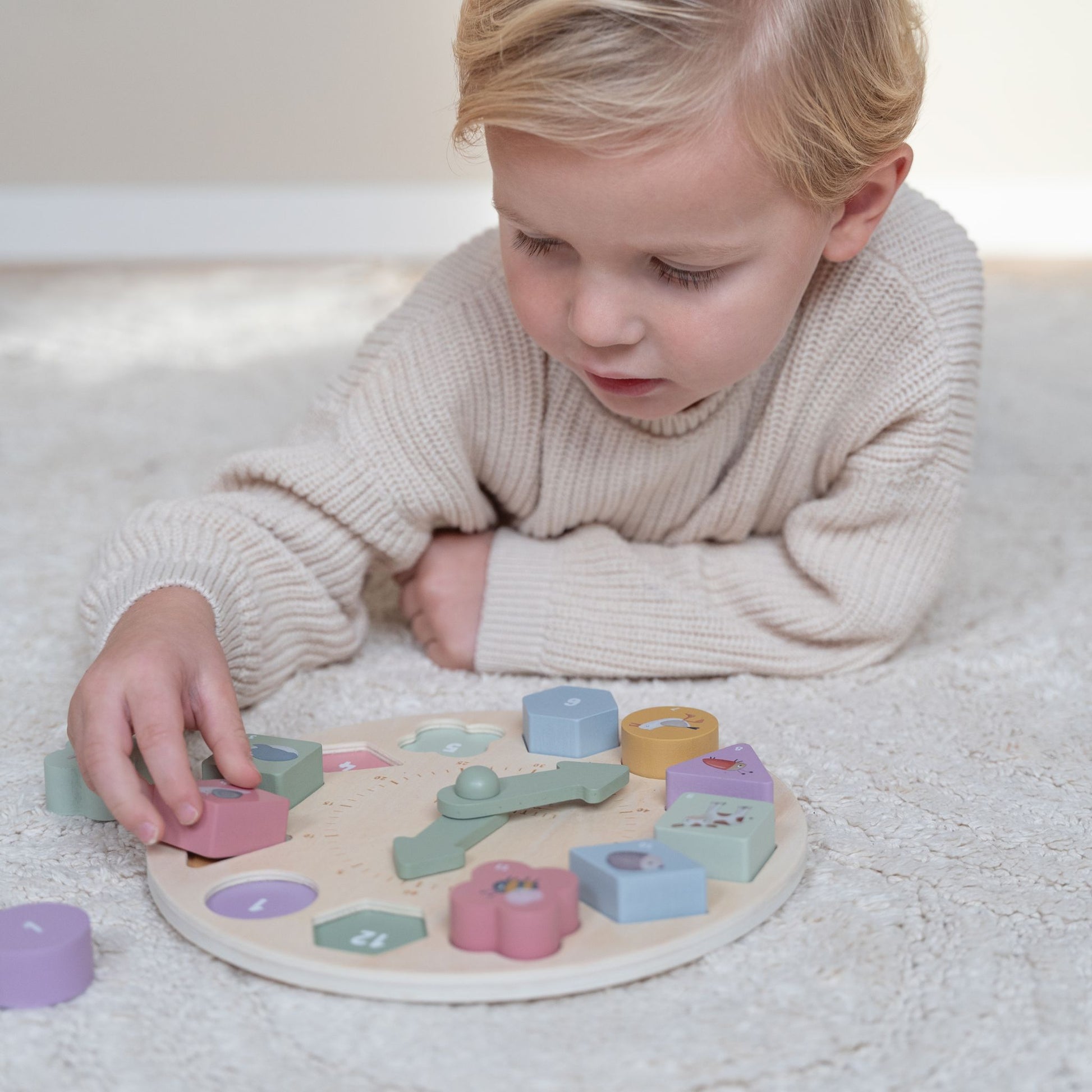 Little Dutch Puzzle Clock - Close Up