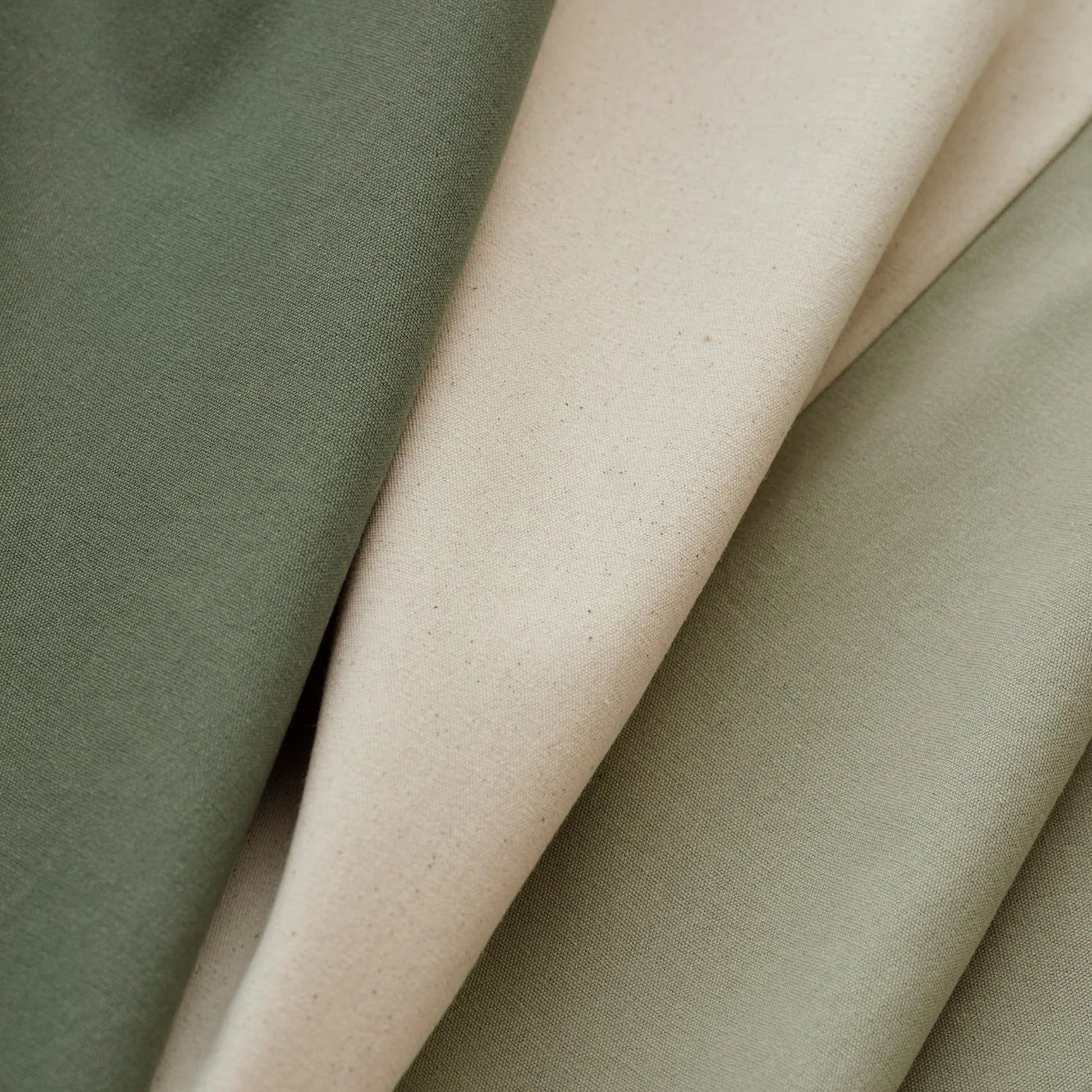 Oliver Furniture
Camp bed canopy Circus, green/undyed