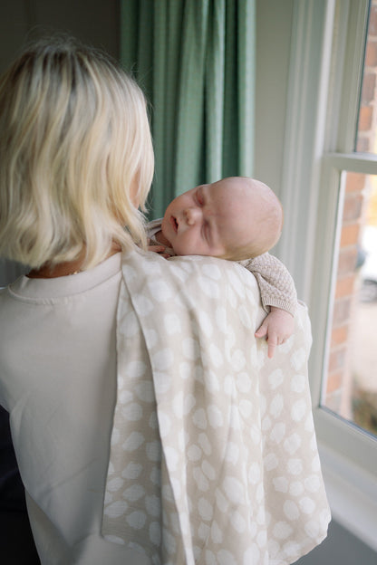 Ralphie Bear Large Muslin Swaddle - Scallop