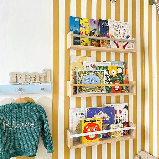 Autumns Corner - The Bookshelf