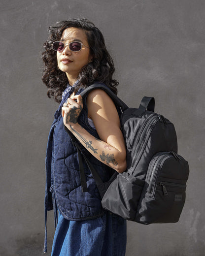 Elwood 2.0 Changing Backpack Black Woven