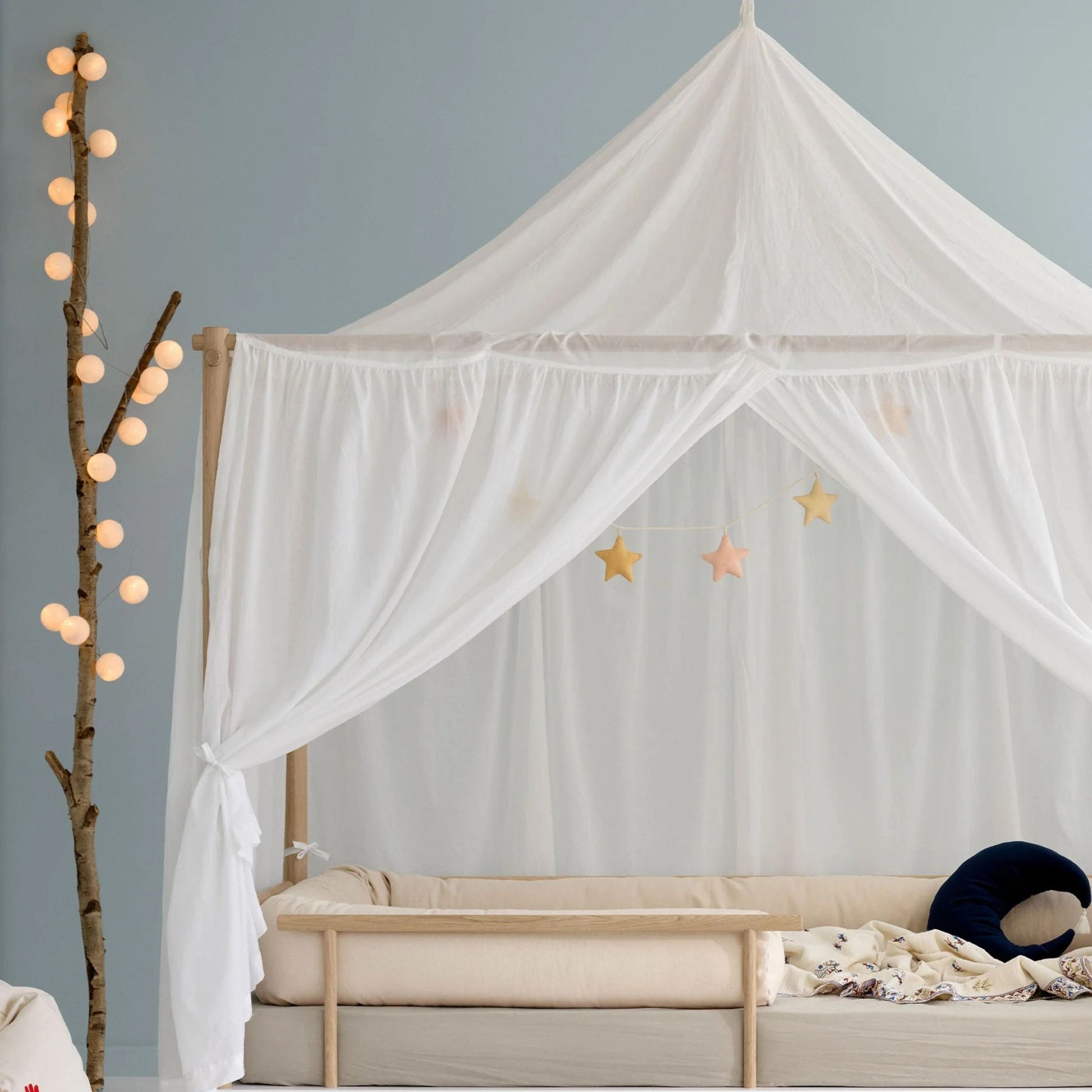 Dear April Star Garland On Canopy Bed By Oliver Furniture 
