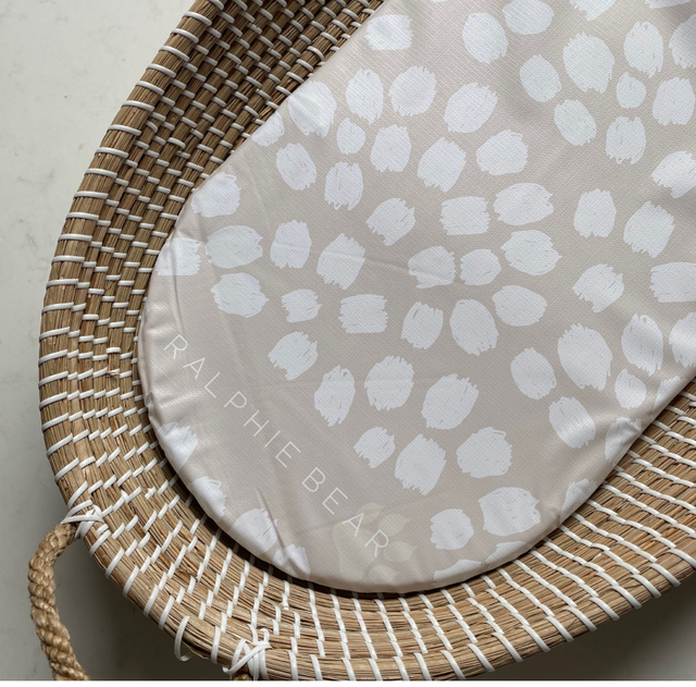 Ralphie Bear Changing Basket Liner Mat - Scallop