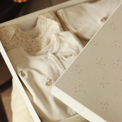 Avery Row New Baby Starter Gift Set - Bunnies / Daisy Meadow / Wild Chamomile