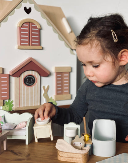 Tender Leaf Cottontail Cottage Dolls House
