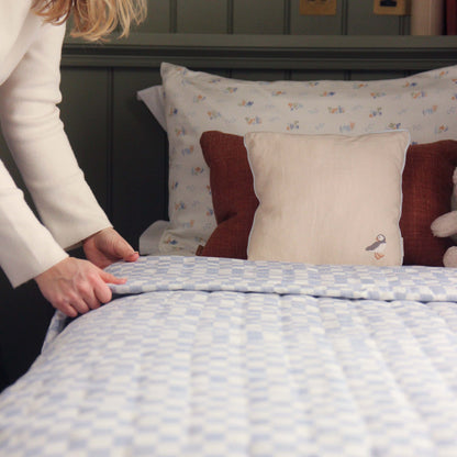 Avery Row Quilted Bedspread - Waves