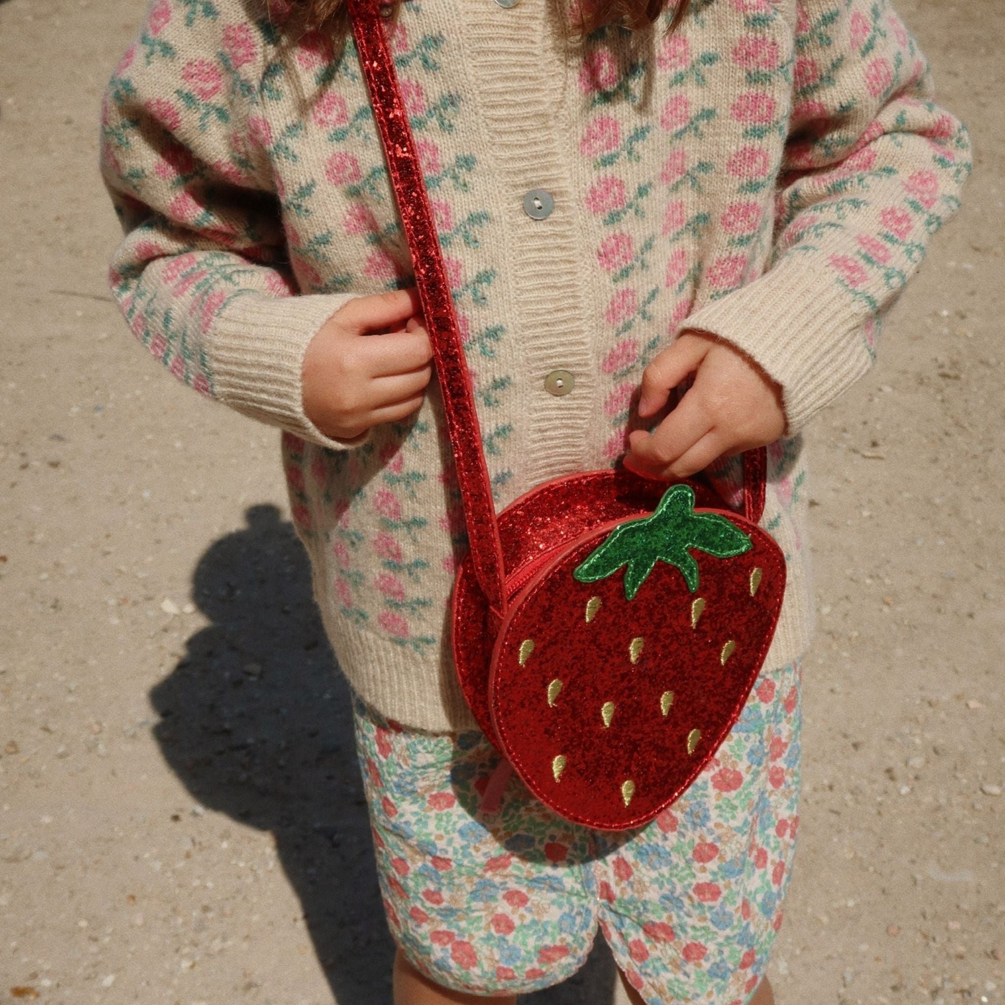 Konges Slojd Tut Shoulder Bag | Strawberry | Scandiborn