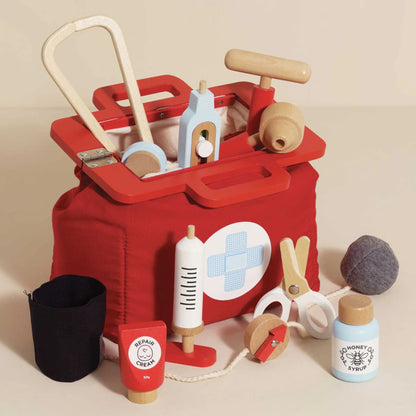 Le Toy Van Vintage Wooden Doctor's Kit