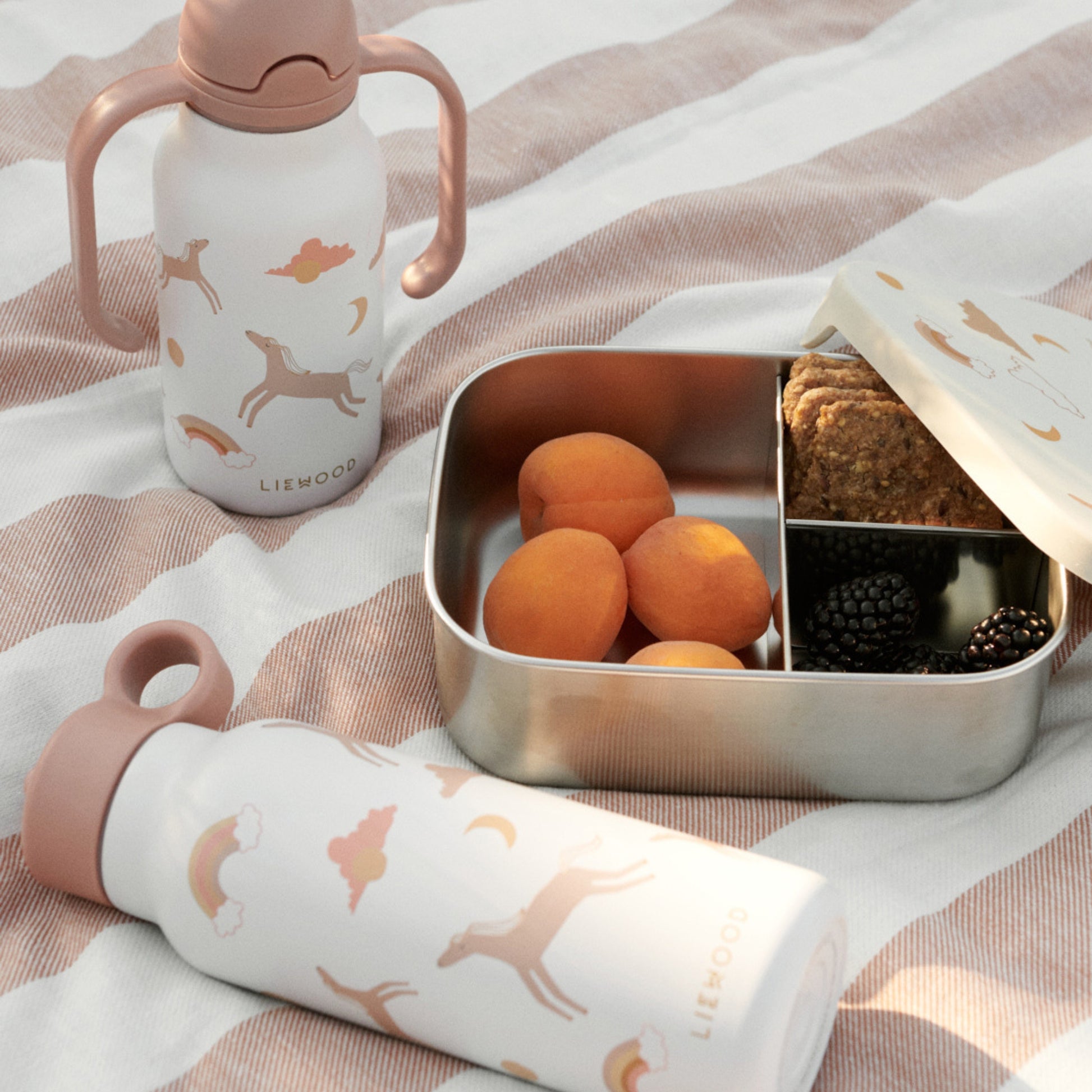 Liewood Arthur Printed Lunchbox - Dream / Ecru