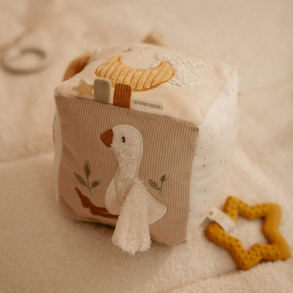Little Dutch Activity Cube - Newborn Naturals