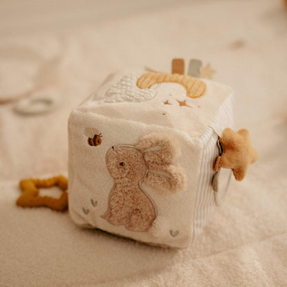 Little Dutch Activity Cube - Newborn Naturals