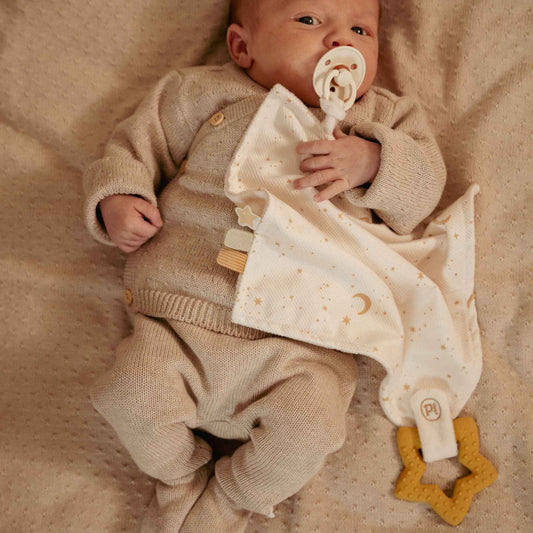 Little Dutch Cuddle Cloth With Teething Ring - Newborn Naturals