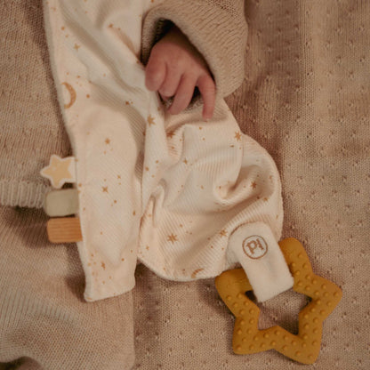 Little Dutch Cuddle Cloth With Teething Ring - Newborn Naturals