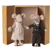 Maileg Mum & Dad Wedding Mice Couple in Box