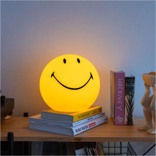 Mr. Maria Smiley Star Light