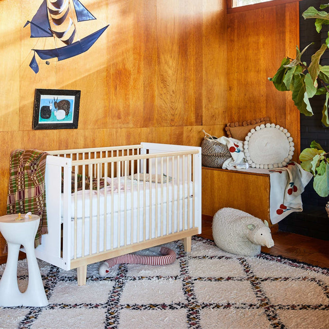 Oeuf NYC Rhea Cot Bed - White/Birch