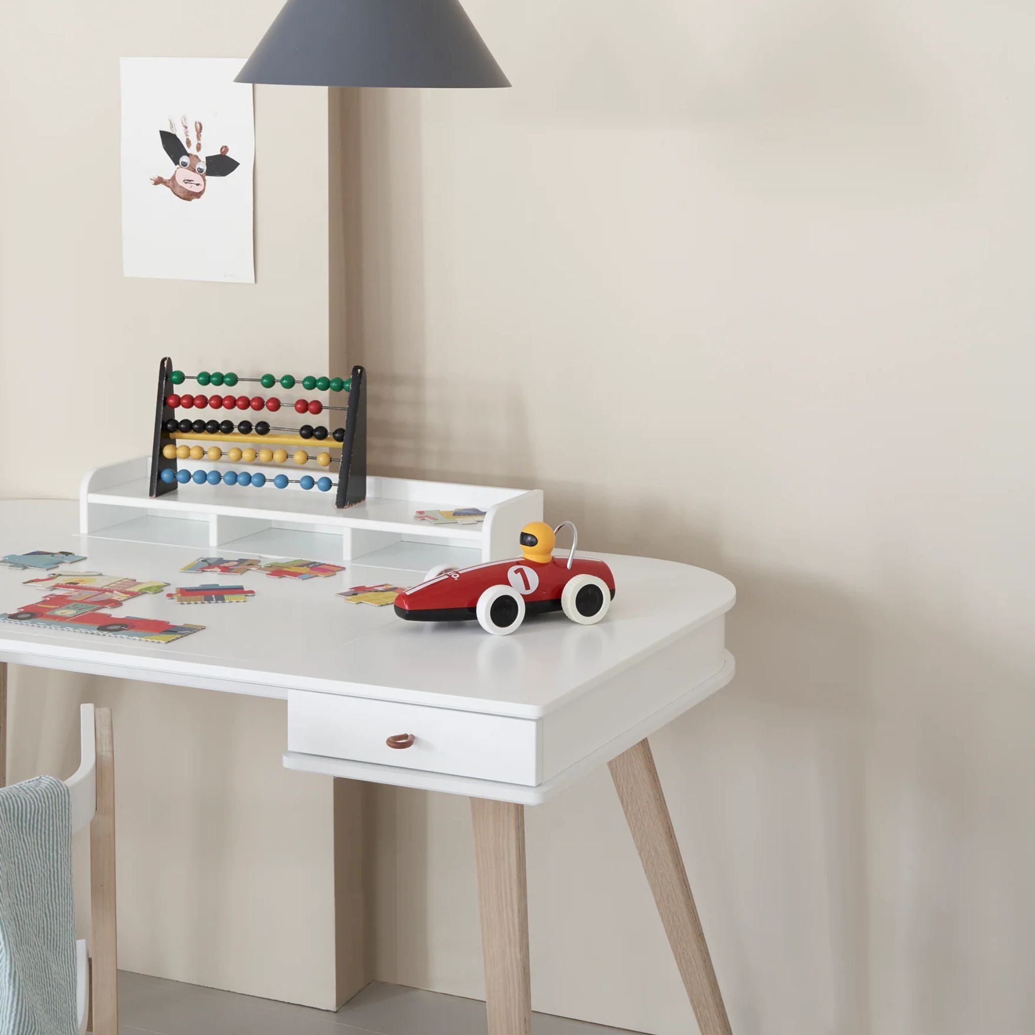 White childrens desk hotsell