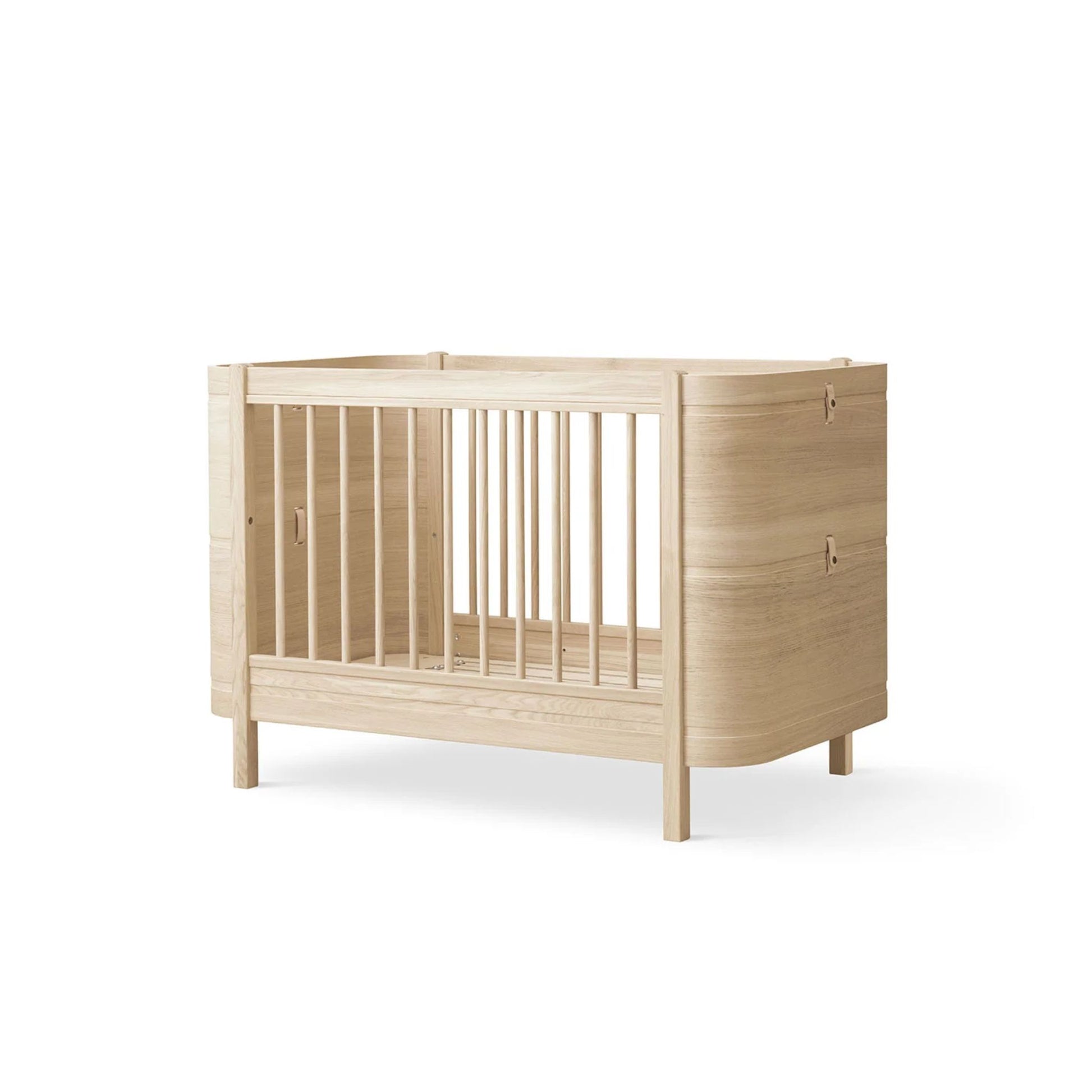 Amelie Oak Oak Cot Top Changer Cot With Changing Pad Baby Cot