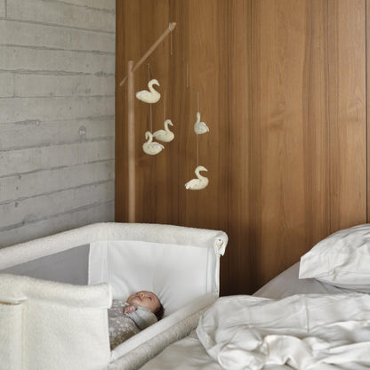 Quax Cot Mobile - Swans