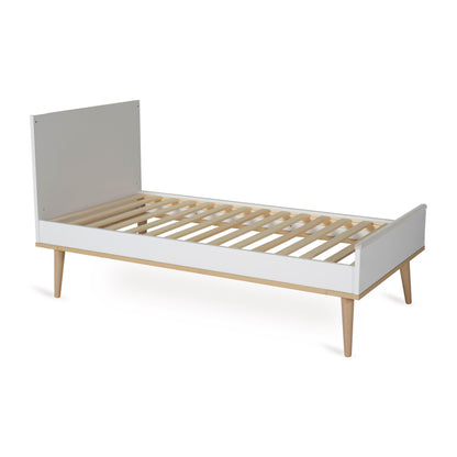 Quax Flow Convertible Cot Bed 140 x 70cm - White
