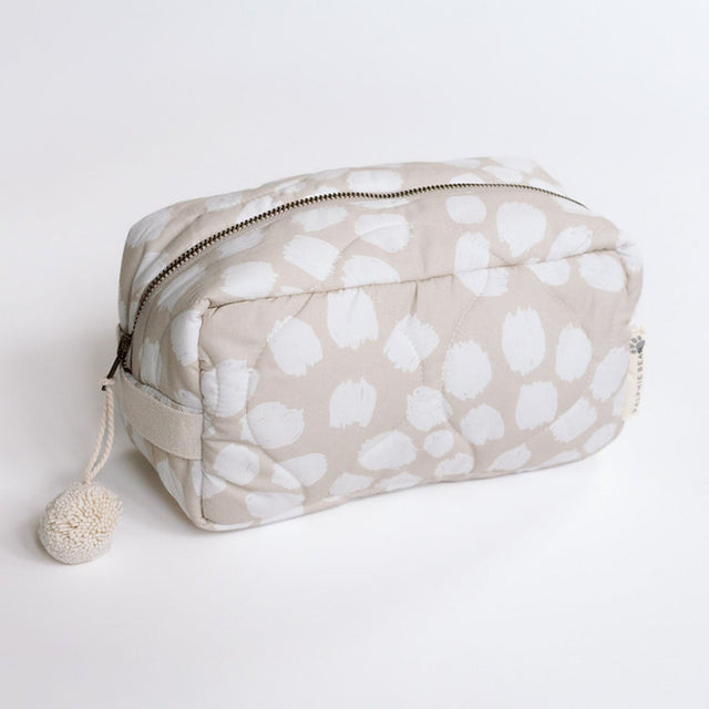 Ralphie Bear Quilted Washbag - Scallop