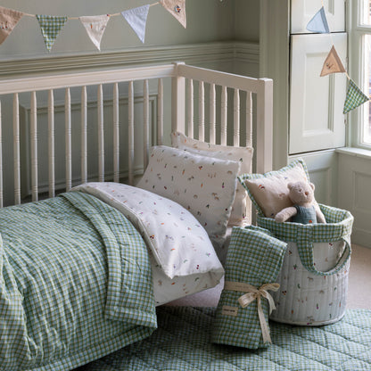 Avery Row Quilted Cotbed Bedspread - Greenhouse Gingham