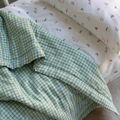 Avery Row Quilted Cotbed Bedspread - Greenhouse Gingham