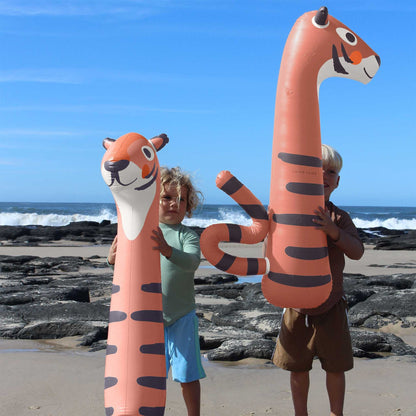 Sunnylife Kids Tino The Tiger Inflatable Noodle Set Of 2 - Clay