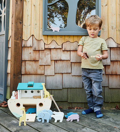 Tender Leaf Wooden Noah's Ark