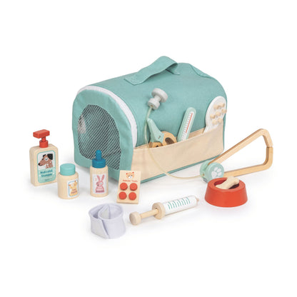 Tender Leaf Animal Rescue Vet Case