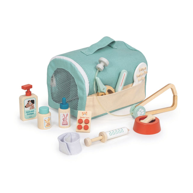 Tender Leaf Animal Rescue Vet Case