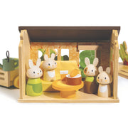 Tender Leaf Bunny's Carrot Patch