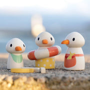 Tender Leaf Toys Sandy's Wooden Beach Hut - wooden Seagull family