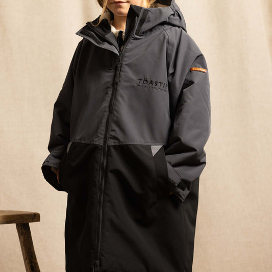 Toastie Kids Weatherproof Changing Robe - Black