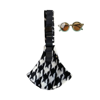Wildride Toddler Carrier - Houndstooth Teddy