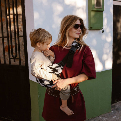 Wildride Toddler Carrier - Houndstooth Teddy