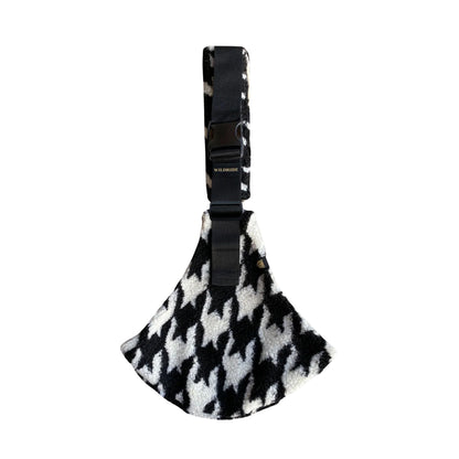 Wildride Toddler Carrier - Houndstooth Teddy