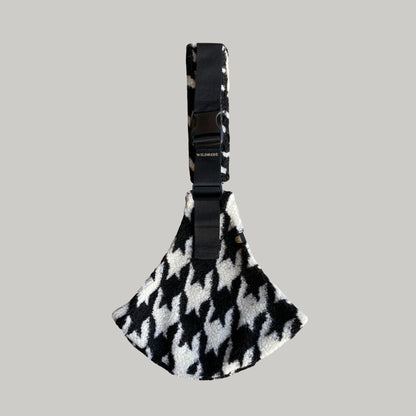 Wildride Toddler Carrier - Houndstooth Teddy