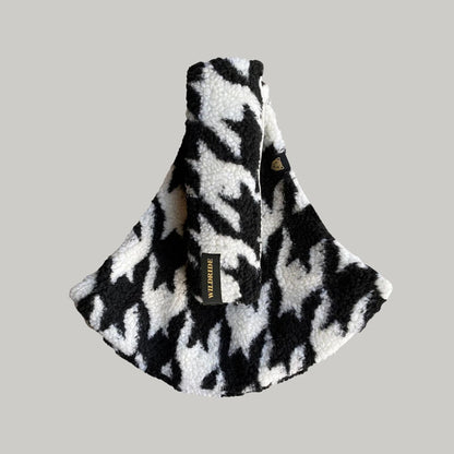 Wildride Toddler Carrier - Houndstooth Teddy