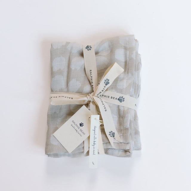 Ralphie Bear Large Muslin Swaddle - Scallop