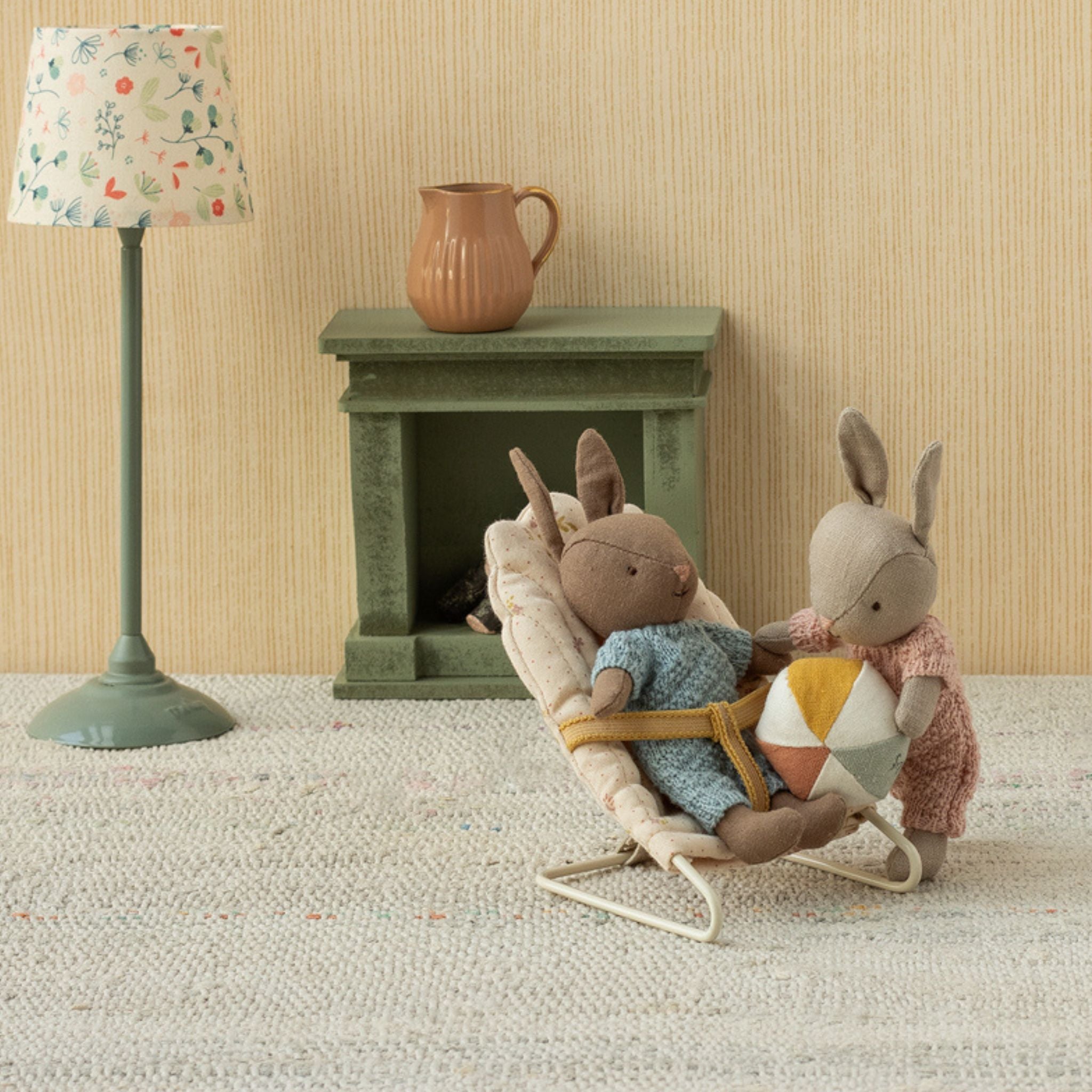 Maileg Rabbit Micro Set | Brown/Blue | Scandiborn