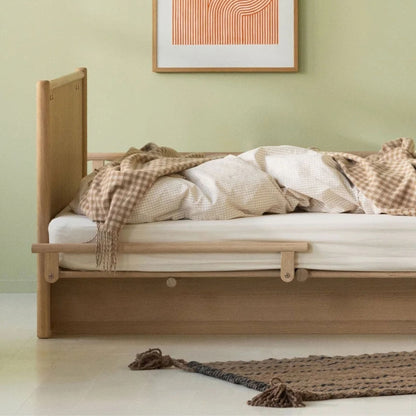 Oliver Furniture Camp Novel Bed Mattress Holders