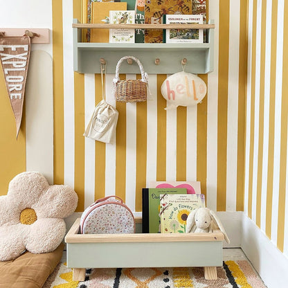 Autumns Corner The Colour Pop Book & Toy Trough