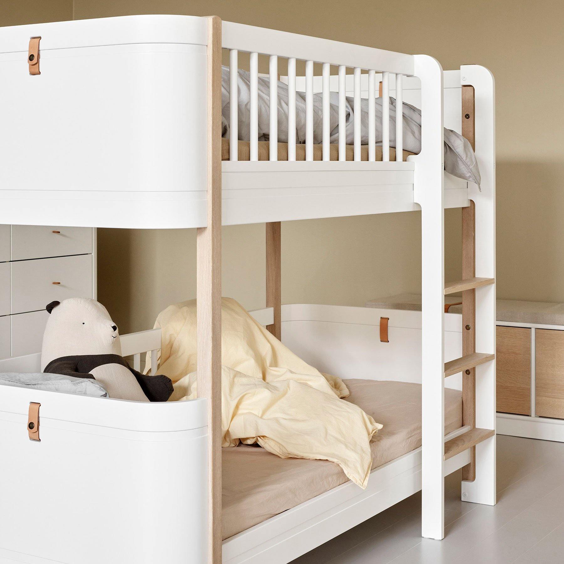 Bunk bed outlet without lower bunk