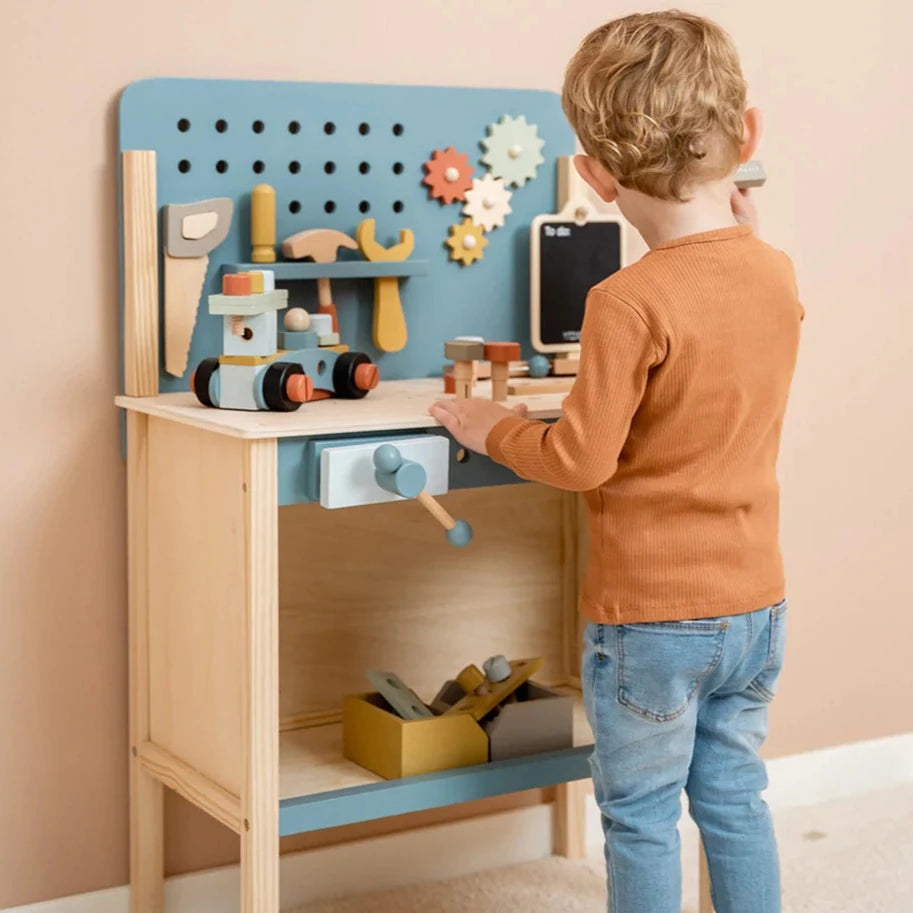 Boys wooden top tool bench