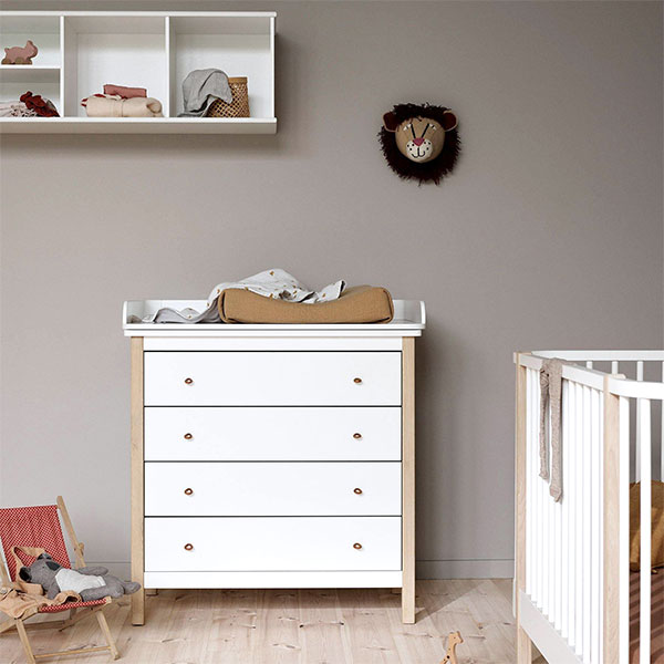 Wood 4 Drawer Nursery Dresser & Changer White Oak