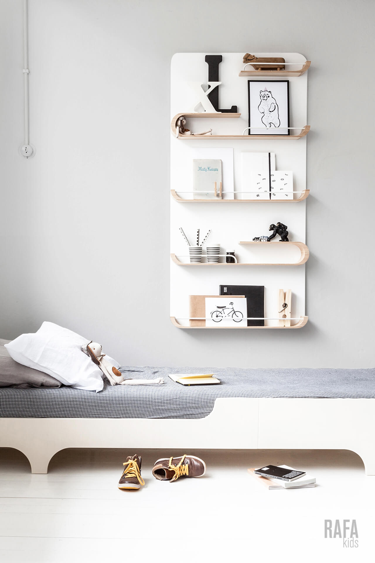 Kids white shelves outlet