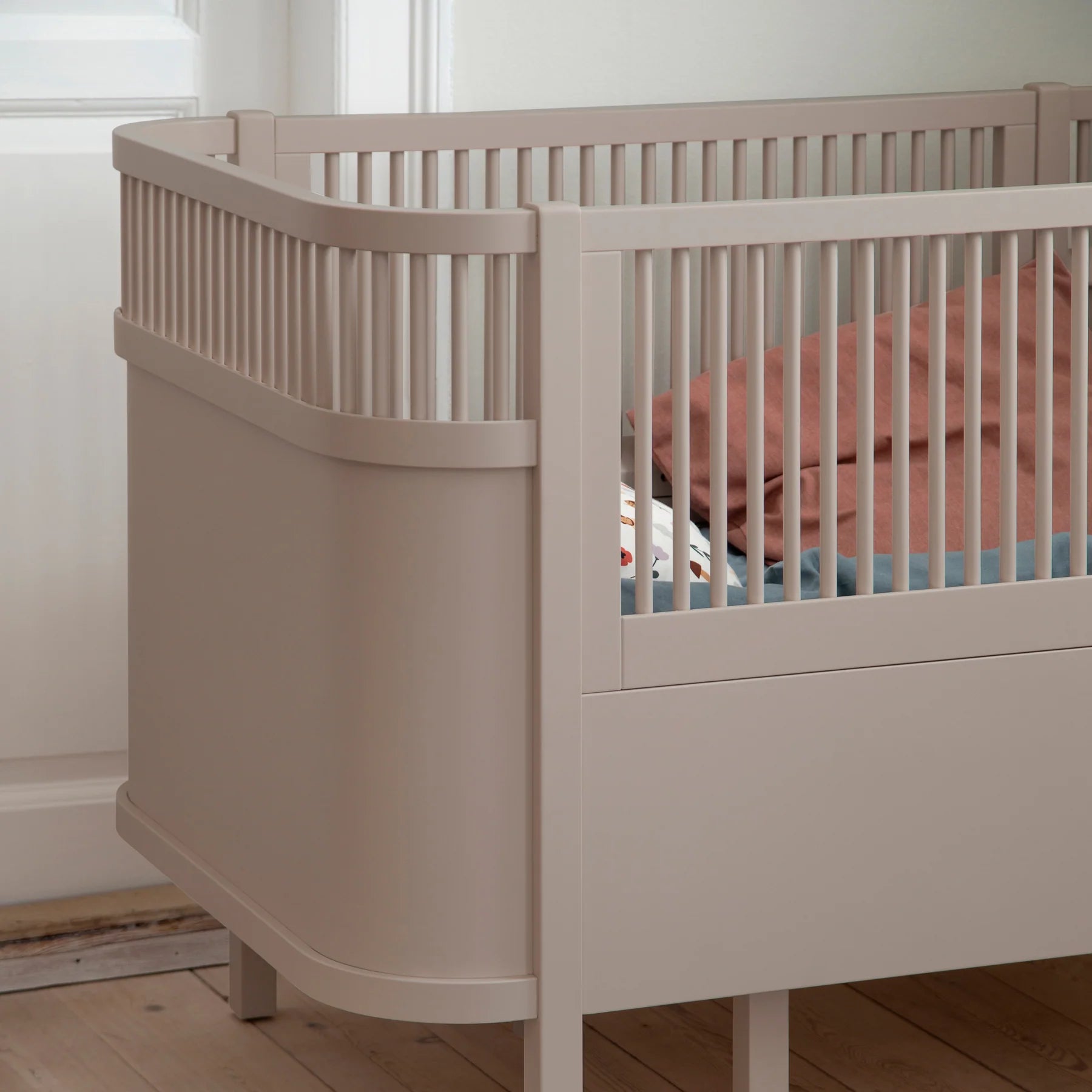 Sebra Cot Bed Baby Jr. Jetty Beige