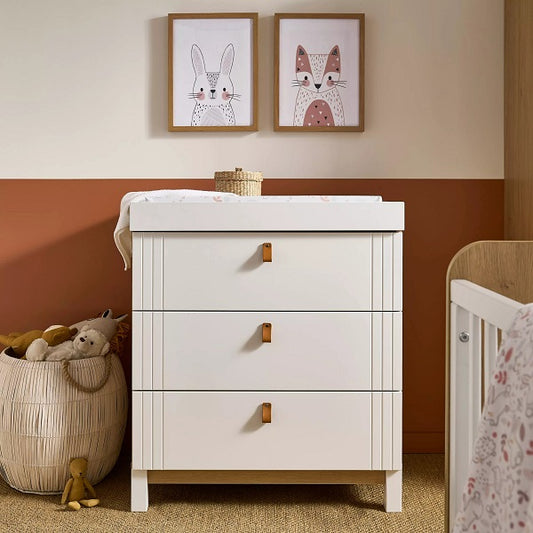 CuddleCo Rafi Dresser & Changer - Oak & White
